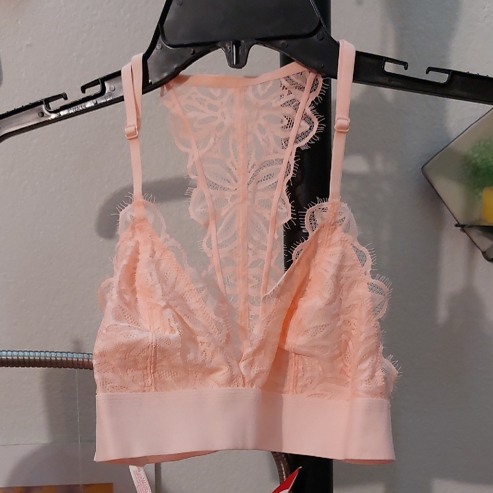 NWOT VS pink Peach Lace Racerback Bralette